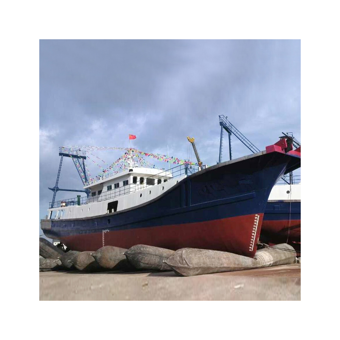 Portable Marine Buffer Airbag with Quick-Inflation Valve System
