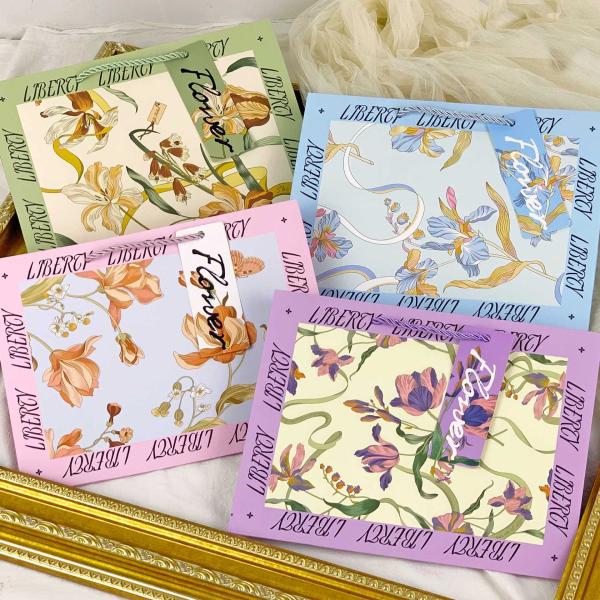 Customized Clothing Jewelry Hand-Packaging Paper Bags Anniversary Gift Souvenir Gift Packaging Bags