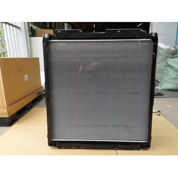 6UZ1 Isuzu Radiator 8974321060 Qingling 1301010-D15YR For Giga VC61 Aluminum Cooling Core And Plastics Fan Guide
