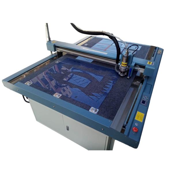 KAEMI 9015 CAD Template PVC Flatbed Cutter with 1500*900mm Cutting Scope, 1.5mm-6.0mm Thickness, and 500-1800mm/s Speed