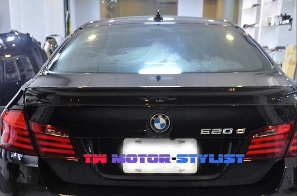 Крыло волокна углерода AC BMW F10