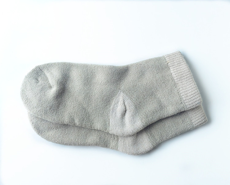 Mens womens warm thick knitted wool sports socks designed for winter season daily life casual wear and biking activities