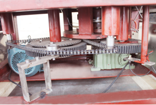 6000CPH 4 Heads Beverage Aluminum Can Sealing Machine Energy Saving
