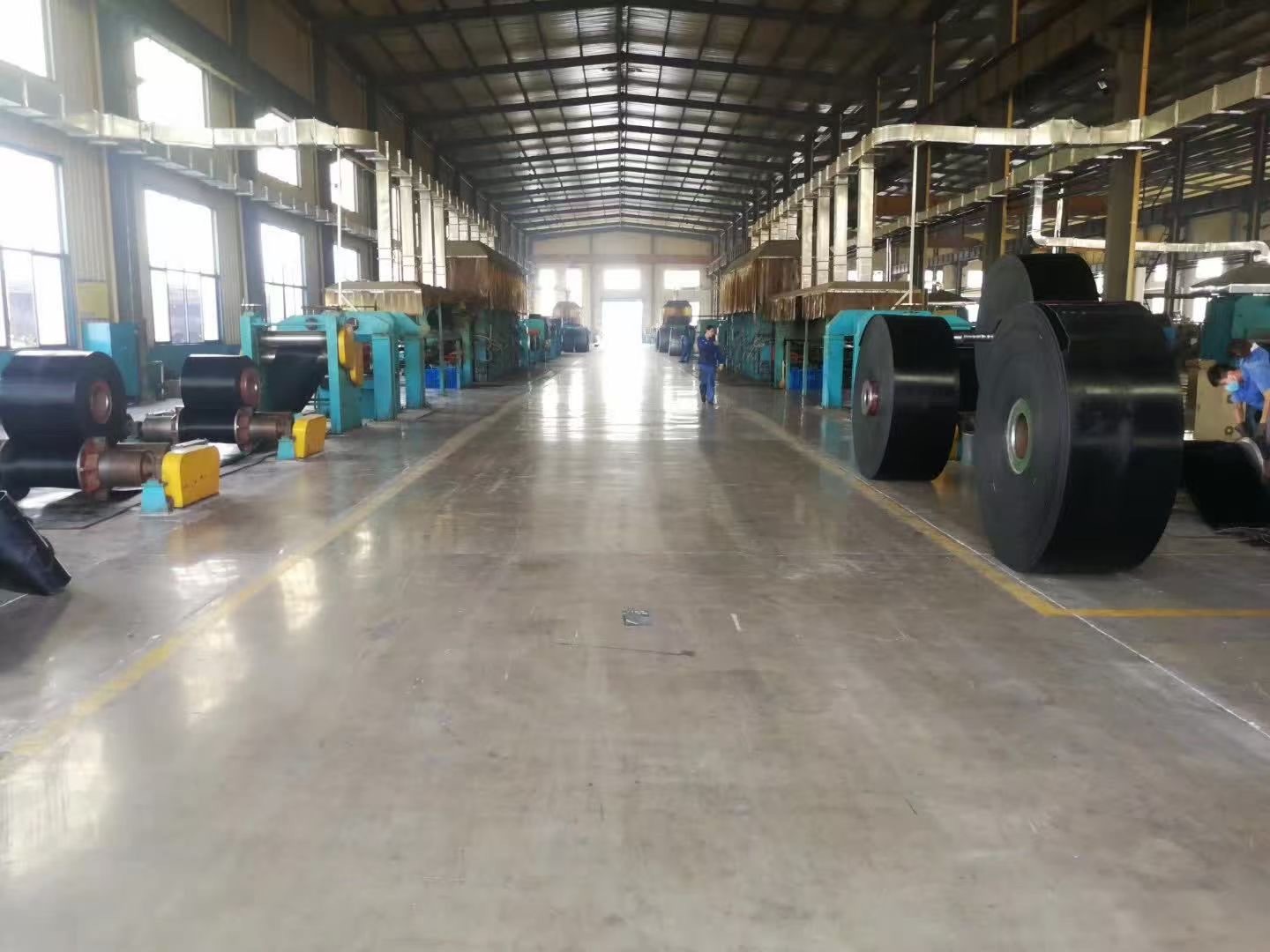 Low Price Nylon Rubber Conveyor Belt For Material Handling Operations