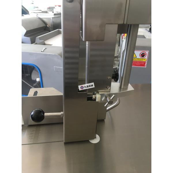 El poder congelado eléctrico de la carne de la máquina de la elaboración de la carne del acero inoxidable 304 deshuesa al cortador