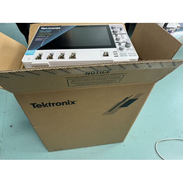 Used Tektronix 4 Series MSO44 Mixed Signal Oscilloscope with 1 GHz Bandwidth 4 FlexChannel Inputs and High-Definition Display