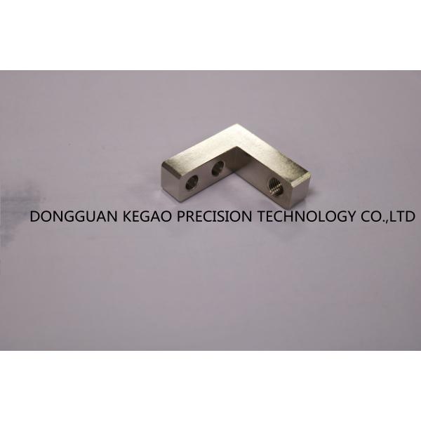 Angle du bloc 0,02 EDM de bouchon de pièces de machine de moulage par injection