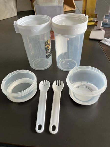 Salad cups