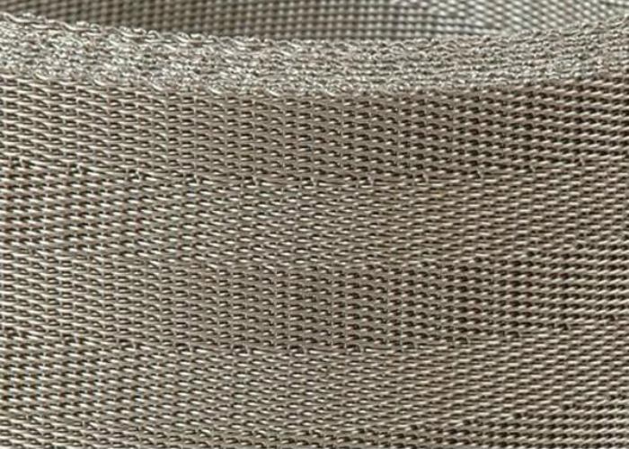 Square Aperture Woven Wire Mesh Screen Standard Roll 1.22m 30.5m 50m 100m Durable Wire Mesh for Industrial Applications
