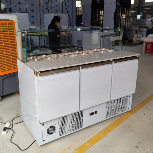 R134a R290 Refrigerant Pizza Prep Table Commercial for European Market