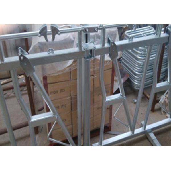 Metal Livestock Panels / Hot Dip Galvanized Metal Cattle Feeders Customized