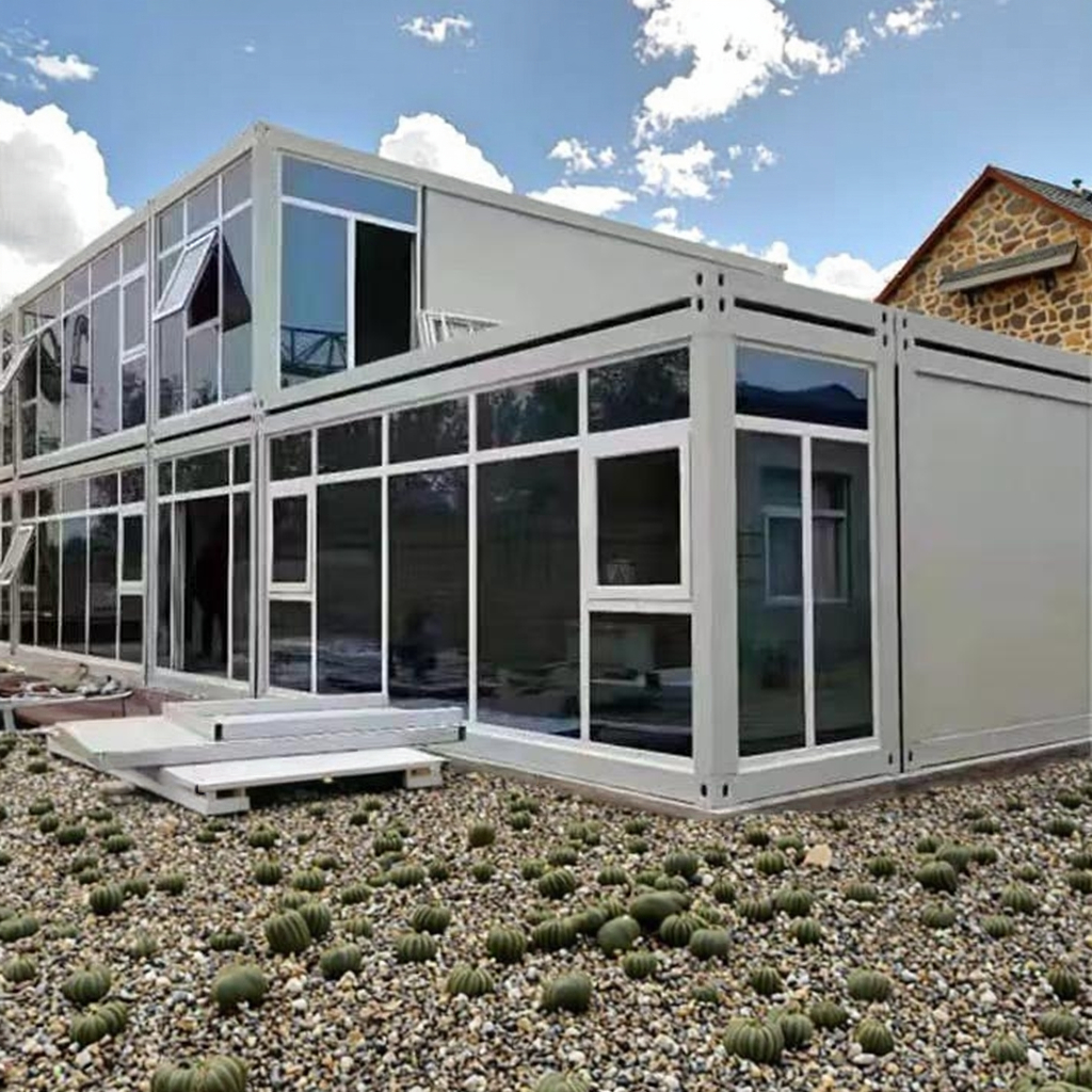 Modular Tiny  House  Prefab Flat Pack Shipping Container House  Hotel Mobile Room Made Steel Frame Sandwich Office Shop Workshop