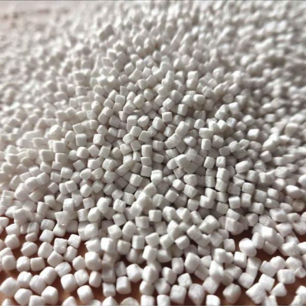 PC composé de qualité V0 pour additifs plastiques