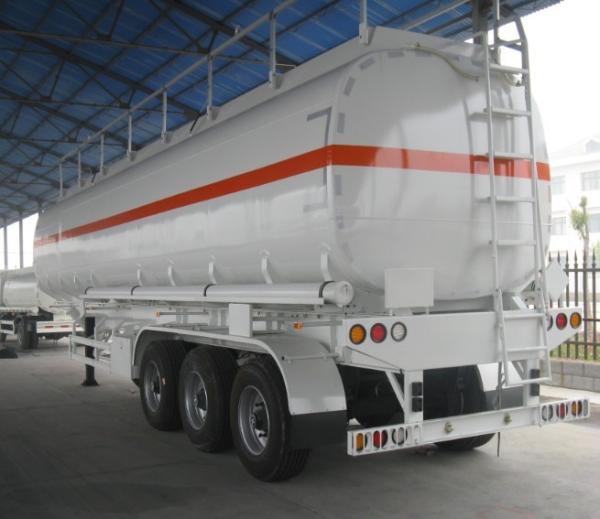 Low price oil tanker semi trailer on sale 45000L fuel tank semi trailer strong quality