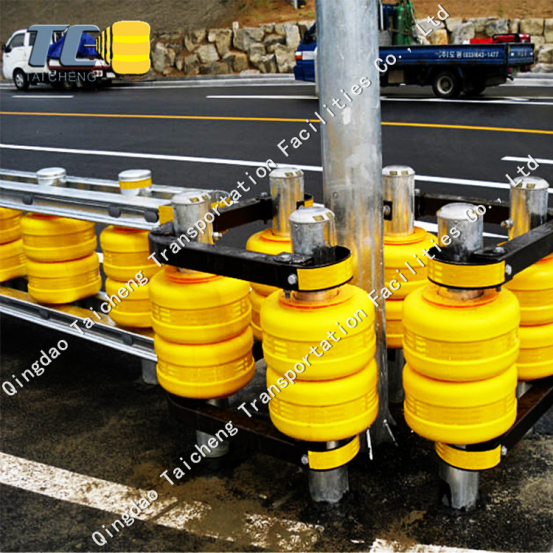 Барьер аварии ролика безопасности барьера ролика ЕВА безопасности движения проезжей части желтый