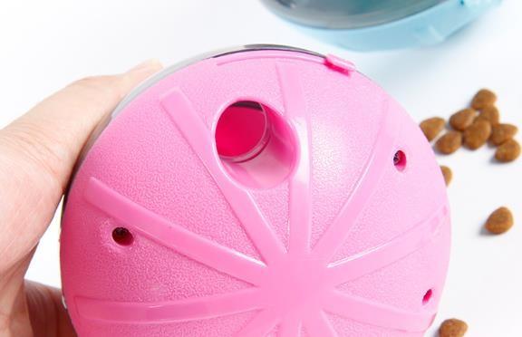 Jitter glow Interactive Tumbler Dog Treat Ball, Dog Leaky Food Dispensing Toy Puzzle Ball,The interactive cat feeder