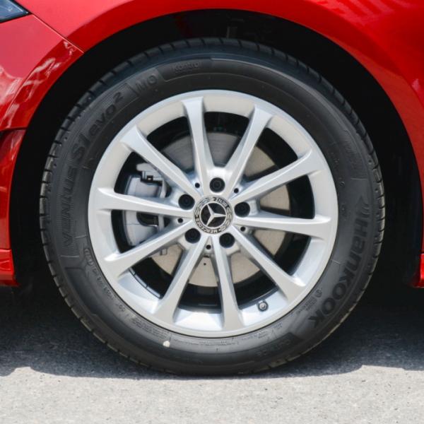 Mercedes-Benz A 200 L engranaje donggan DCT del coche compacto 7 de la versión del sedán del deporte