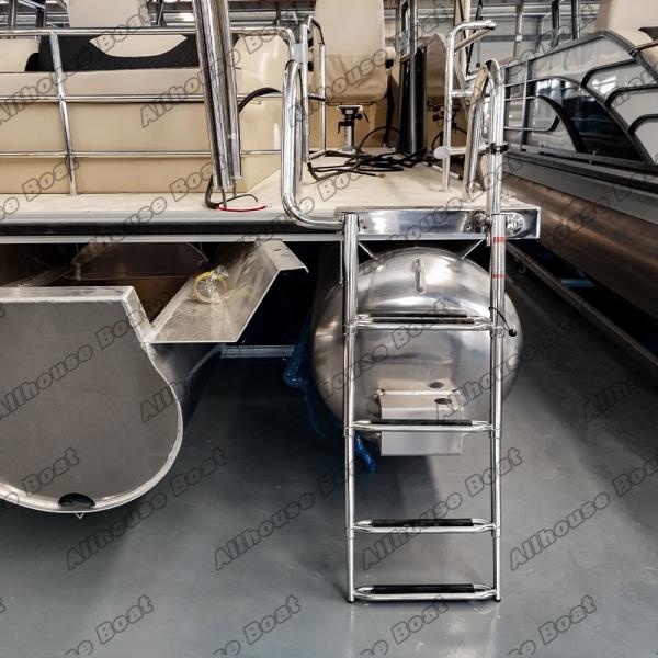 Pontoons légers et accessoires de navires de remplacement pour les activités nautiques