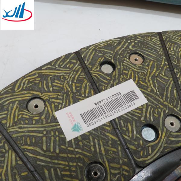 Heavy Truck Original Engine Parts Clutch Plate Clutch Drive Disc Clutch Disc WG9725160300