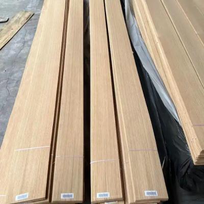 0.6mm-1.2mm Veneer de madeira natural Paleta padrão de exportação Veneer de madeira de carvalho branco