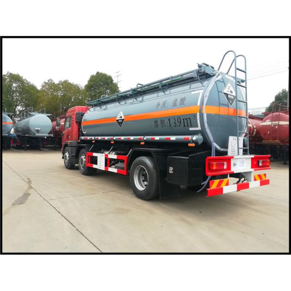 Camion lourd FAW 25 tonnes 13,9 m³ Véhicule chimique Solution/liquide d'hydroxyde de sodium Camion spécial de transport spécial