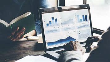 Auditoria social da conformidade da análise de situação das atividades comerciais que avalia diferenças