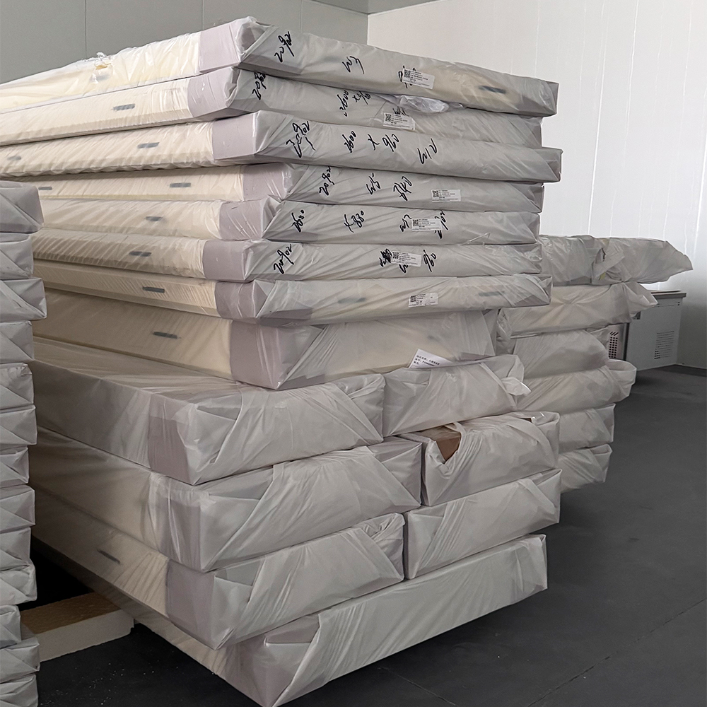 Fireproof Grade A PU Sandwich Panel with Thermal Conductivity < 0.022W/N° C and Customizable Thickness 50-200mm for Cold Storage