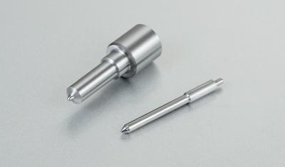 O injetor de Zexel das peças de automóvel do motor diesel provê de bocal o trilho comum para Kubota