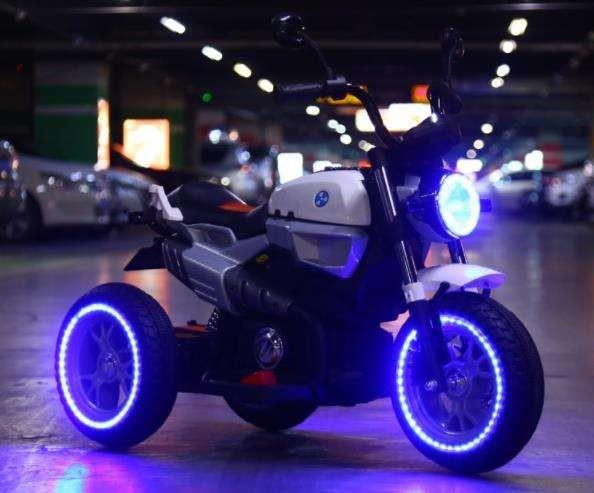 12v Electric Ride On Motorcycle Bike for Kids Un botón de arranque y batería incluida