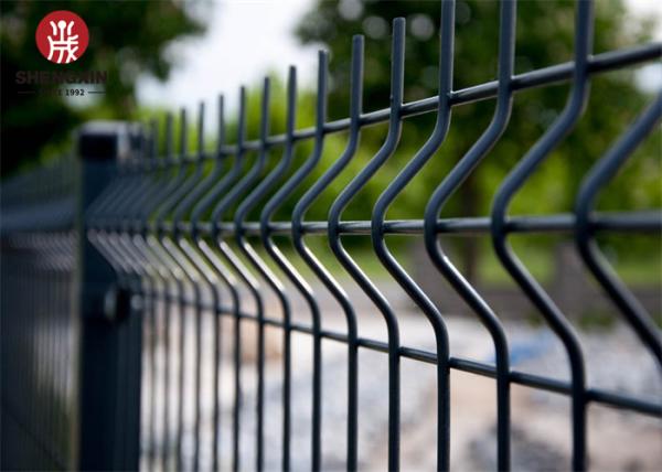 Powder Coated 1800mm Metal Wire Fence River Bank 3D Curved