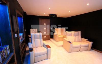 Construção de aço de grande resistência dos Recliners bondes home luxuosos do couro da sala do cinema.