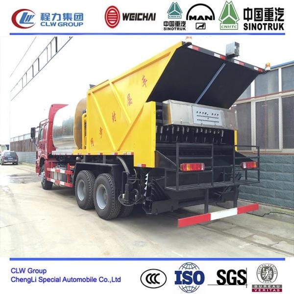 HOWO Construction Asphalt Chip Sealer Macadam Gravel Synchronous Truck