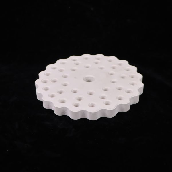 Thermal conductivity 3.5 to 4.5 watts per meter Kelvin Mullite ceramic with thermal expansion coefficient 4.5 to 5.5 times 10 to the minus 6 per Kelvin and porosity below 15 percent
