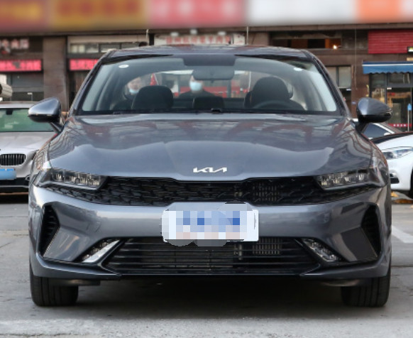 Места двери 5 автомобиля 4 бензина версии моды Kia K5 2021 270T CVVD средние