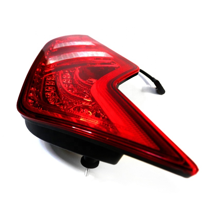 IP65 Waterproof & Dustproof Truck Rear Tail Light Assembly with High-Transparent Anti-Aging PC Plastic for Direct Replacement