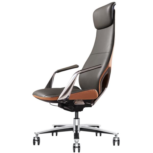 Silla de oficina con diseño ergonómico y material de cuero sintético