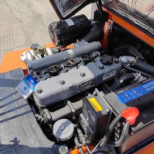 4500mm Container Mast 1.5 T Diesel Counterbalance Cabin Air Conditioner