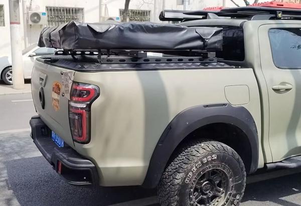 2020- Pickup Truck Accessories Retractable Aluminum Alloy Hilux Revo Hard Type Tonneau Cover
