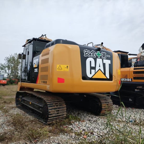 Hot Sale CAT 320EL Used Excavator with Complete Attachments Durable Undercarriage Ideal for Mining and Construction