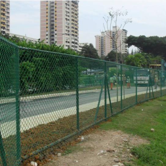 Black Hot Dipped Chain Link Mesh Fencing 2.5m Height 9 Gauge