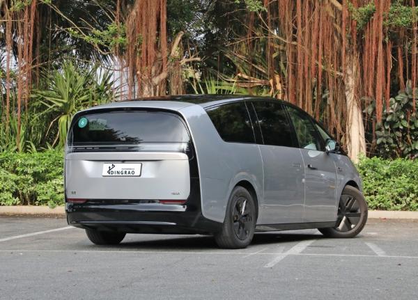 Moda personalizável Veículo Elétrico Lixiang Mega 5 lugares MPV Auto Pure New Energy EV Car