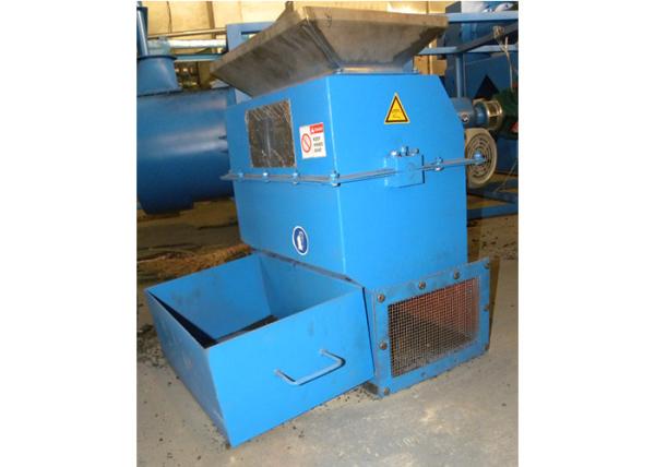 TCX Roller Magnetic Separator , Tire Recycling Plant Separate Steel Wire