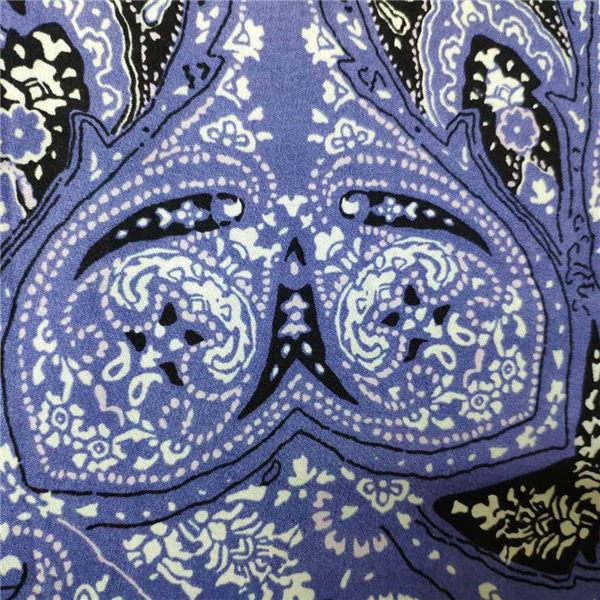 Women Dress Floral Rayon Fabric , 30X30 Yarn Count Rayon Apparel Fabric