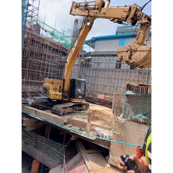 BS900 Long Boom Telescopic Excavator Arm Suitable For 30T Excavator CE Certified