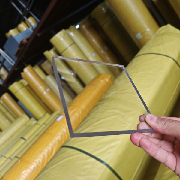Easy To Install Plastic Polycarbonate Sheet Thickness 0.8mm to 18.0mm Lightweight Clear Panel Ideal Fabrication Projects