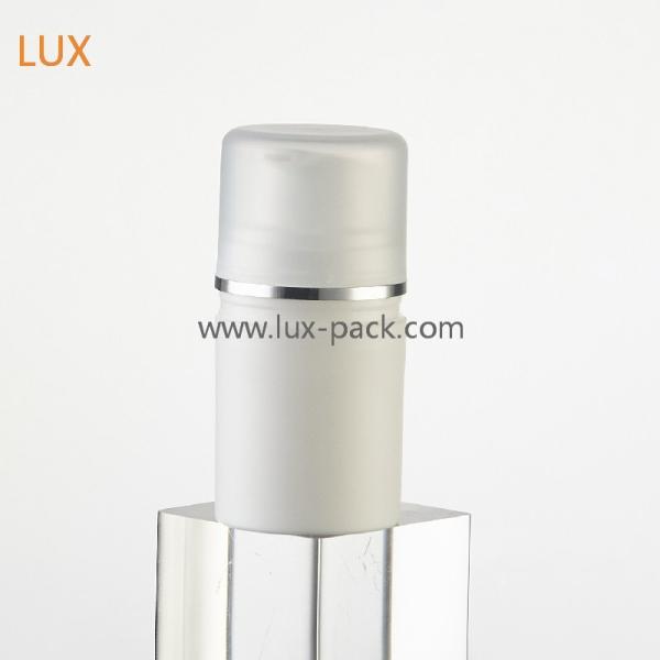 Botella de la bomba sin aire de 15 ml-50 ml para el cuidado de la piel, 102 mm-165 mm de altura