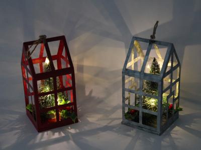 Openwork Decorações interiores Casa de metal Lanternas de ferro com suporte LED OEM