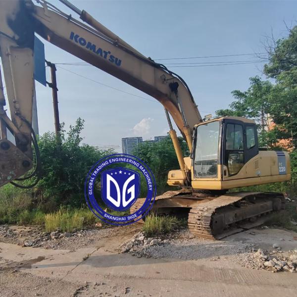 Оригинальный 22-тонный экскаватор Komatsu PC220-7 Происхождение из Японии Эргономическое управление