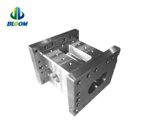 Bimetallic Screw Barrel Extruder Shaft Extruder Barrel Tunnel For PEEK Production