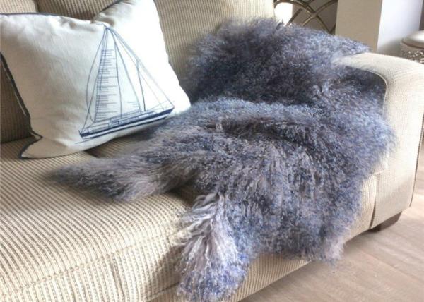 Fourrure grise d'agneau de mongolian des couvertures 100% de peau de mouton de chambre à coucher de peau de peau avec de longs cheveux